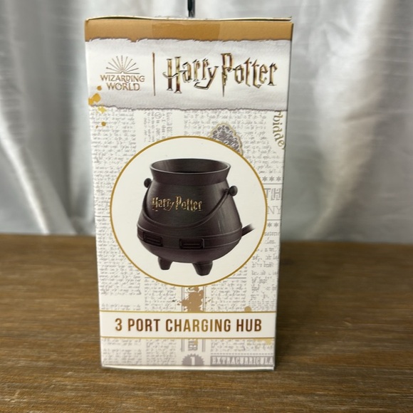 Harry Potter Wizarding World Sealed 3 Port Charging Hub USB-A - Picture 5 of 8